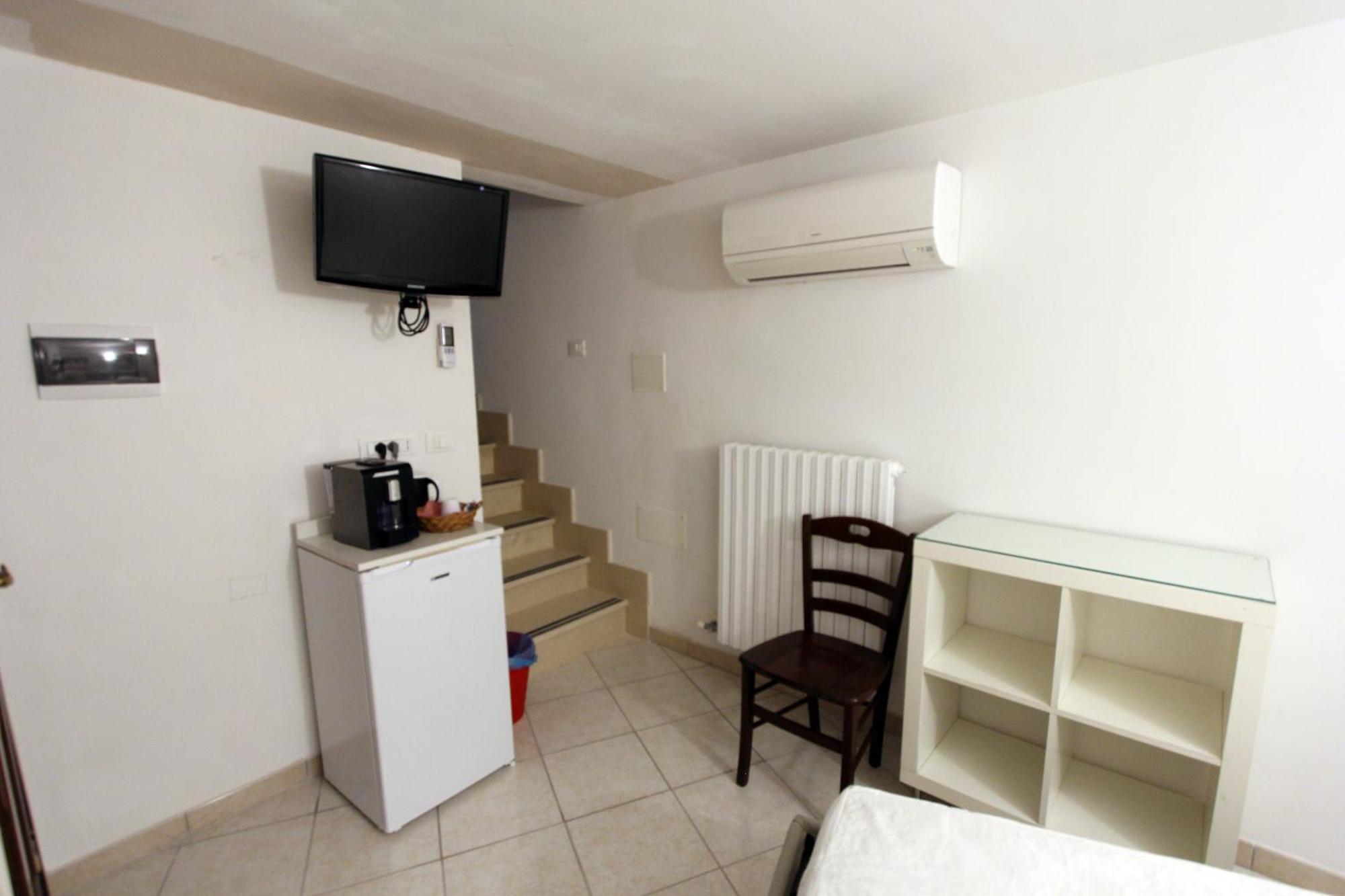 Residence Borgo Antico Дизо Стая снимка