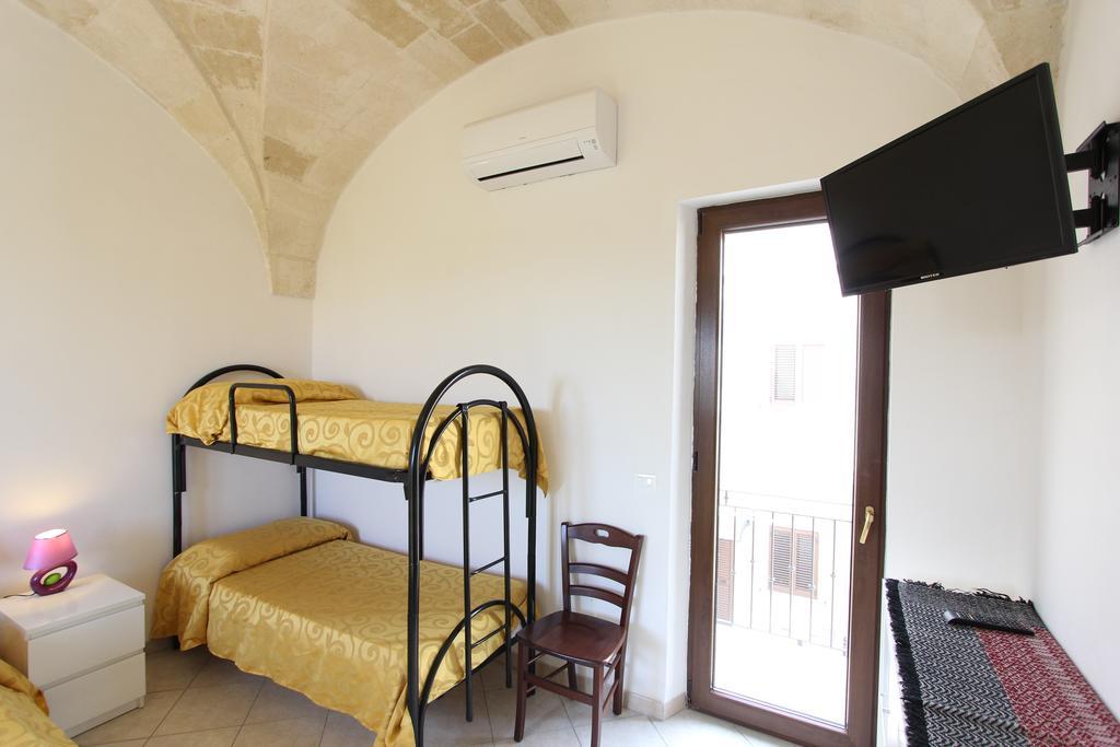 Residence Borgo Antico Дизо Стая снимка